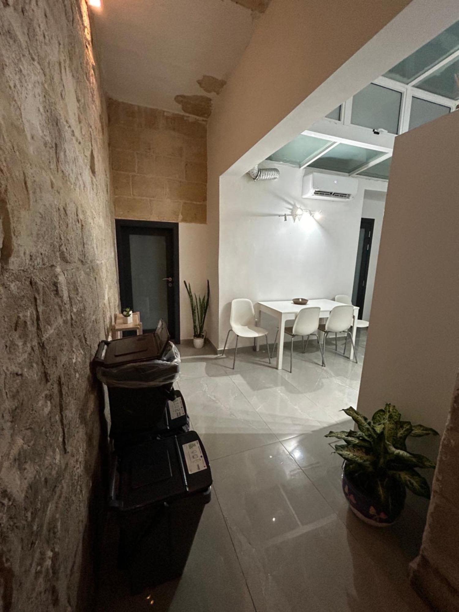Floriana 5 Minutes Walk To The Capital City Exterior photo